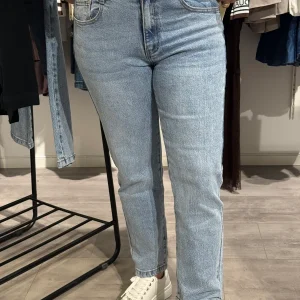 D- Style Straight jeans