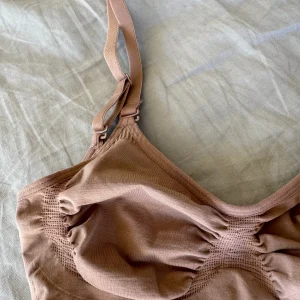 Shapewear med avtagbara band