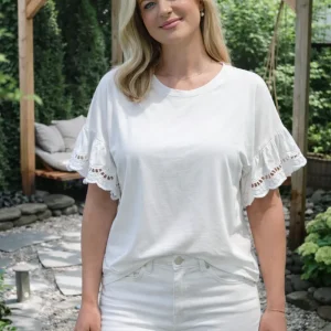 T-shirt Line med volangärm vit