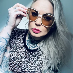 Rebell solglasögon hotshot 70tal beige brunt glas  unisex