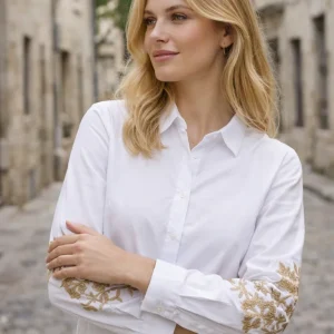 Blus med blombroderi vit