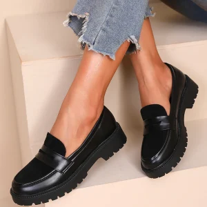 Loafers med grov sula svarta
