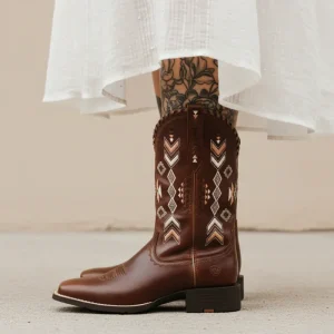 Ariat CANYON TAN WMS Round Up Skyler Wide Square Toe Western dam boots