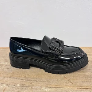 Loafers lackade svarta