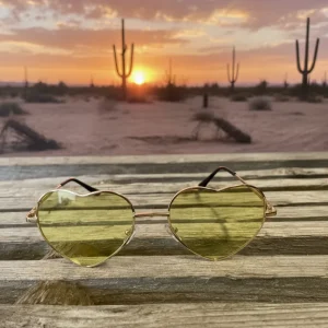 Rebell solglasögon heartless gula